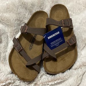 NWT 38 Birkenstocks.